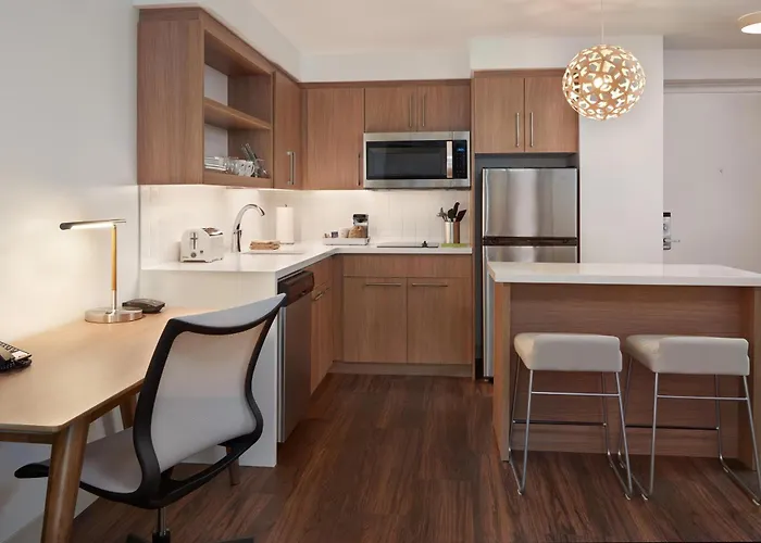 One-Bedroom King Suite